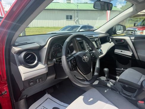 Used 2015 Toyota RAV4 LE FWD image 12
