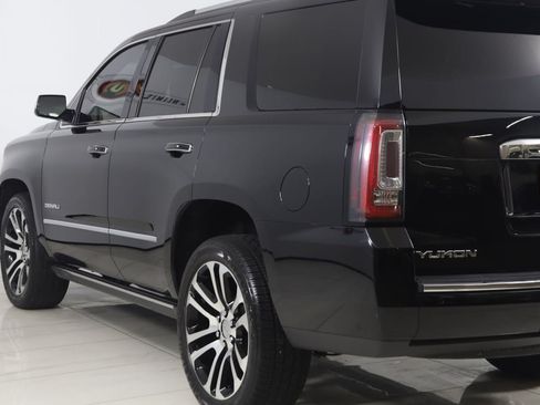 Used 2018 GMC Yukon Denali w/ Denali Ultimate Package AWD/4WD image 26