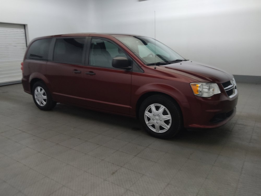 Used 2019 Dodge Grand Caravan SE w/ UConnect Hands-Free Group FWD image 11