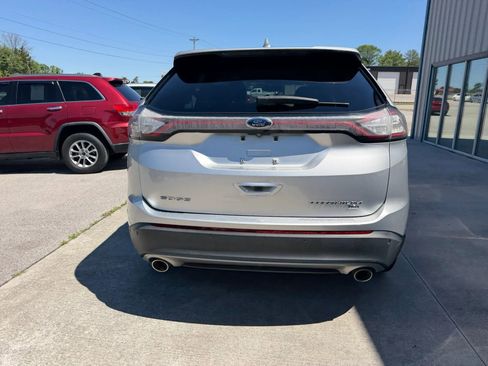 Used 2017 Ford Edge Titanium w/ Technology Package AWD/4WD image 14