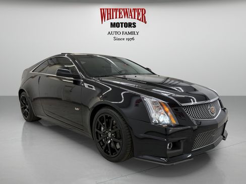Used 2011 Cadillac CTS V w/ Wood Trim Package image 5