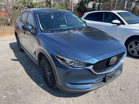 Used 2019 MAZDA CX-5 Touring image 2