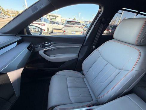 Used 2024 Audi Q8 e-tron Prestige w/ Prestige Package image 21