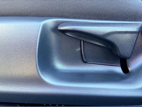 Used 2023 Toyota Corolla LE image 34