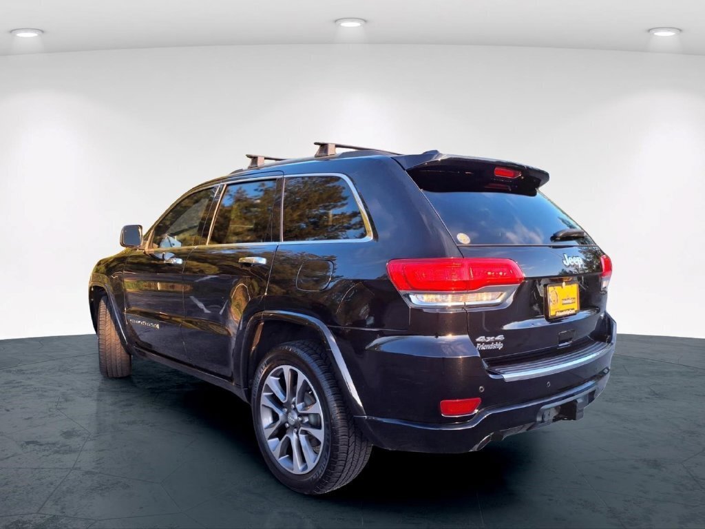Used 2017 Jeep Grand Cherokee Overland AWD/4WD image 10