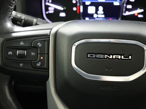 Used 2021 GMC Yukon Denali w/ Denali Premium Package AWD/4WD image 30
