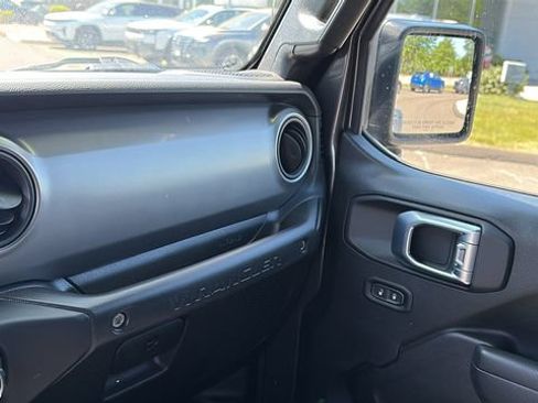 Used 2022 Jeep Wrangler Unlimited Sport AWD/4WD image 20
