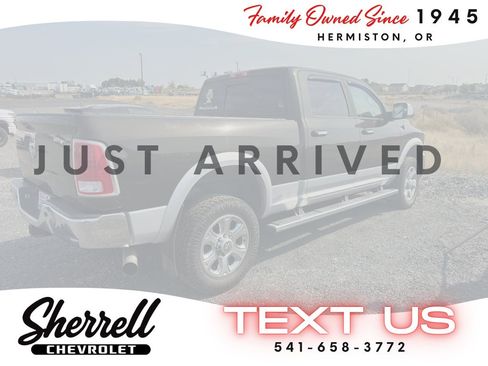 Used 2014 RAM 3500 Laramie w/ Convenience Group AWD/4WD image 4