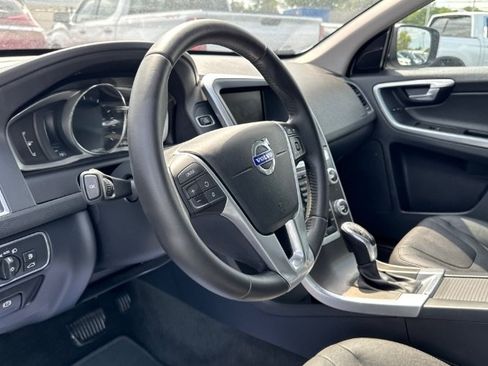 Used 2016 Volvo XC60 T5 Premier AWD/4WD image 18