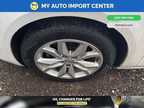 Used 2018 Chevrolet Impala LT w/ Sunroof and Spoiler Package image 6