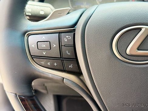 Used 2020 Lexus ES 350 Ultra Luxury w/ Accessory Package 2 FWD image 37