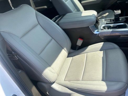 Used 2024 Chevrolet Silverado 1500 LTZ image 21