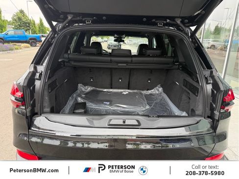 New 2026 BMW X5 xDrive50e w/ Premium Package AWD/4WD image 9