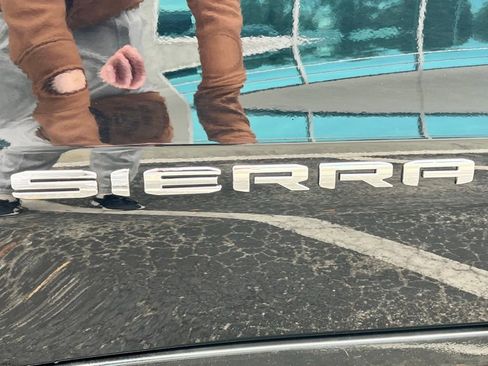 Used 2024 GMC Sierra 1500 SLE image 14