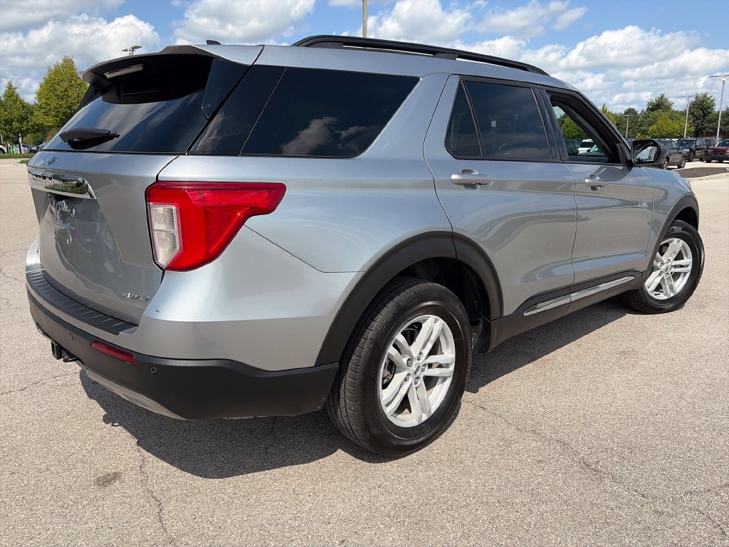 Used 2024 Ford Explorer XLT w/ Equipment Group 202A AWD/4WD image 7