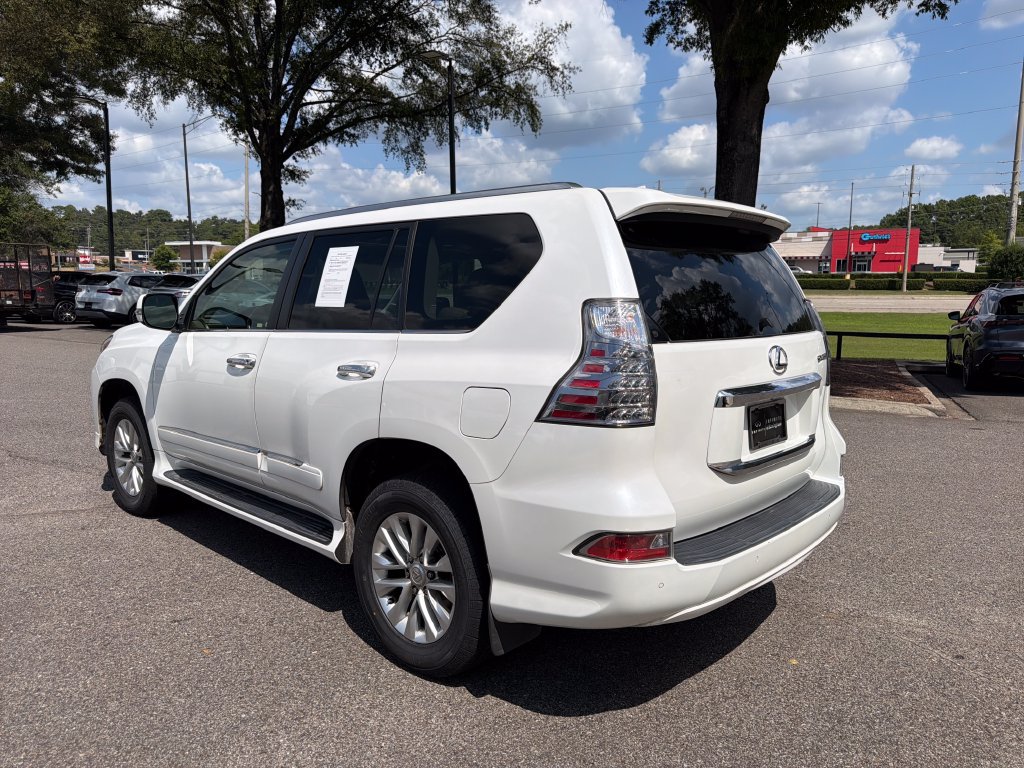Used 2018 Lexus GX 460 Premium w/ Premium Package AWD/4WD image 9