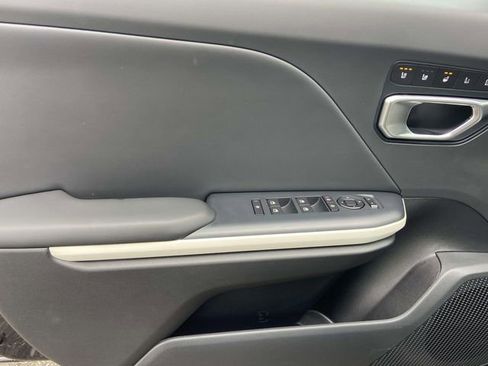 New 2026 Kia K4 EX FWD image 11