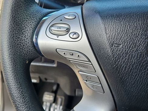 Used 2018 Nissan Murano S FWD image 26