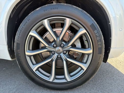 Used 2017 Volvo XC90 T6 Momentum w/ Vision Package AWD/4WD image 13