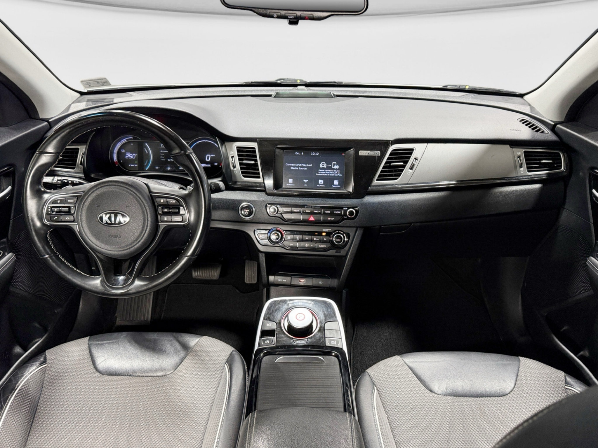 Used 2019 Kia Niro EX w/ Cold Weather Package 2.0 FWD image 15