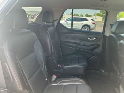 Used 2020 Chevrolet Traverse RS FWD image 24