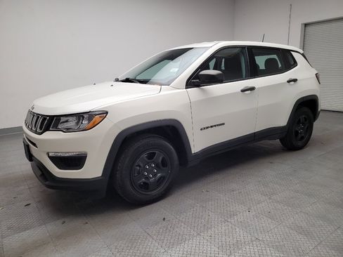Used 2021 Jeep Compass Sport FWD image 2