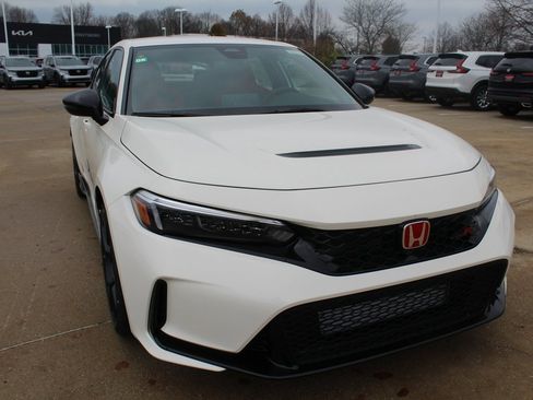 New 2025 Honda Civic Type R image 2