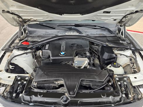 Used 2016 BMW 320i Sedan RWD image 32