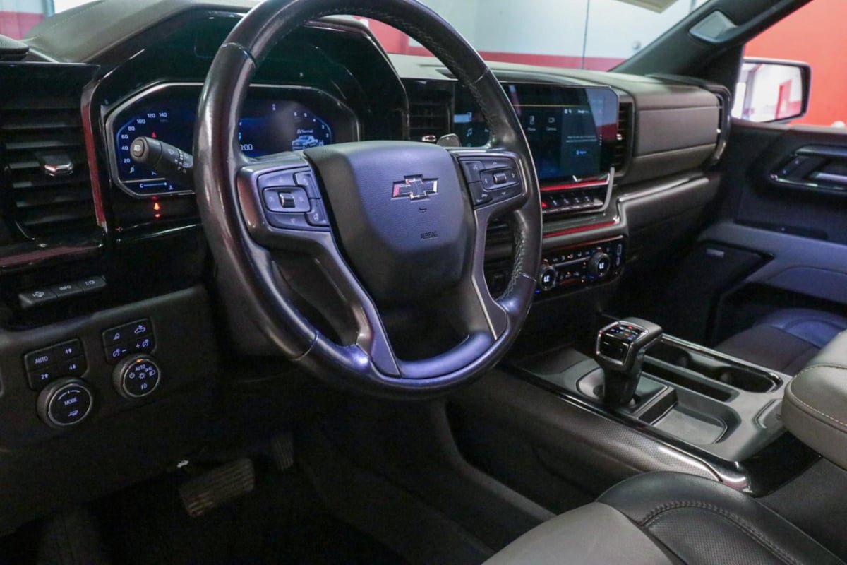 Used 2022 Chevrolet Silverado 1500 ZR2 w/ Technology Package AWD/4WD image 13