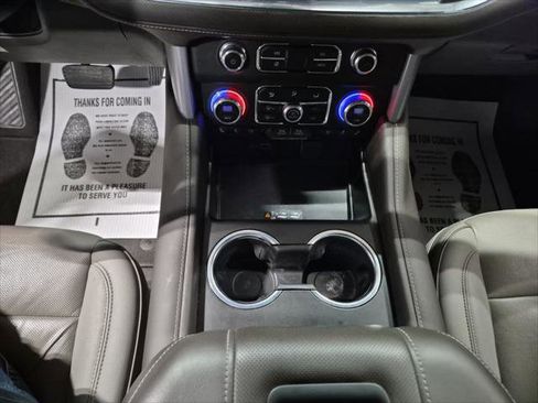 Used 2022 GMC Yukon SLT image 15