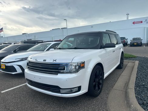 Used 2019 Ford Flex SEL w/ Equipment Group 202A AWD/4WD image 3