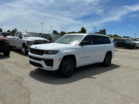New 2026 Jeep Grand Cherokee L Limited AWD/4WD image 34