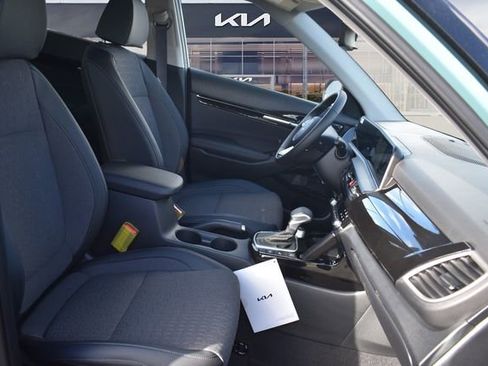 New 2026 Kia Seltos S image 13
