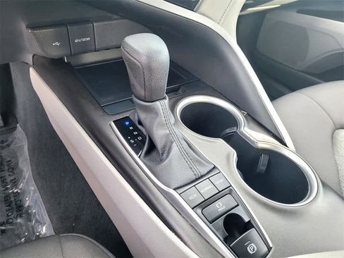 Used 2023 Toyota Camry LE image 16