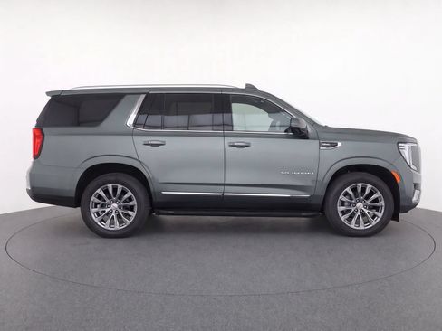 Certified 2023 GMC Yukon XL SLT w/ SLT Premium Package RWD image 6