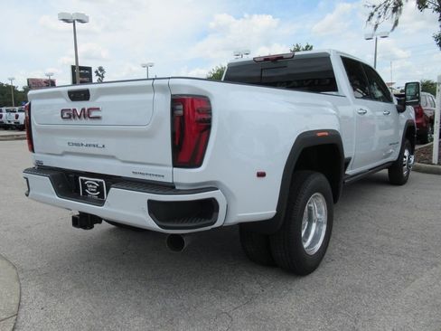 New 2026 GMC Sierra 3500 Denali w/ Denali Reserve Package AWD/4WD image 7