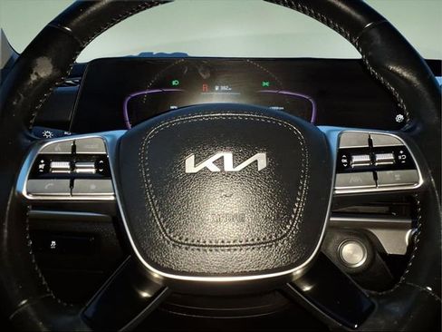 Used 2023 Kia Telluride S image 25