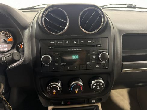 Used 2016 Jeep Patriot Sport FWD image 10