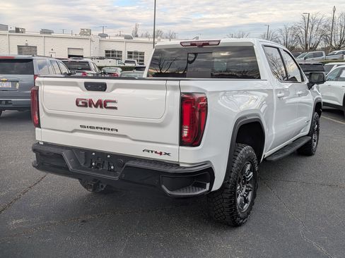 Certified 2024 GMC Sierra 1500 AT4X image 9