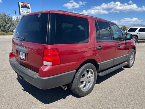 Used 2004 Ford Expedition XLS RWD image 2