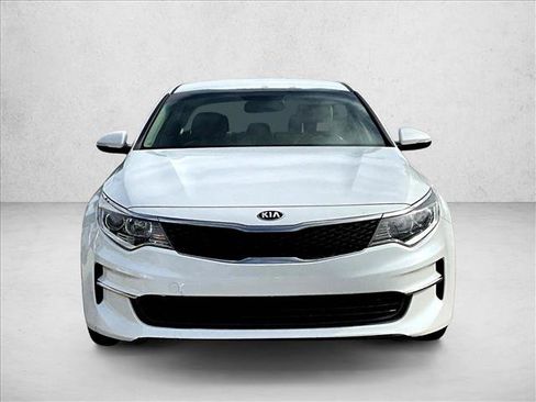 Used 2016 Kia Optima LX FWD image 3