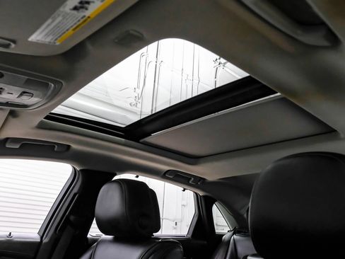 Used 2014 Cadillac XTS Vsport Premium AWD/4WD image 34
