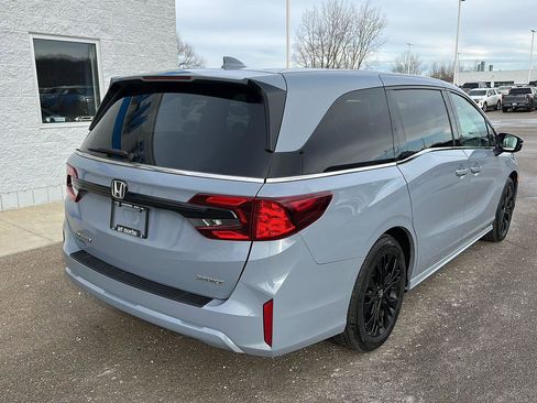 Certified 2025 Honda Odyssey Sport-L image 11