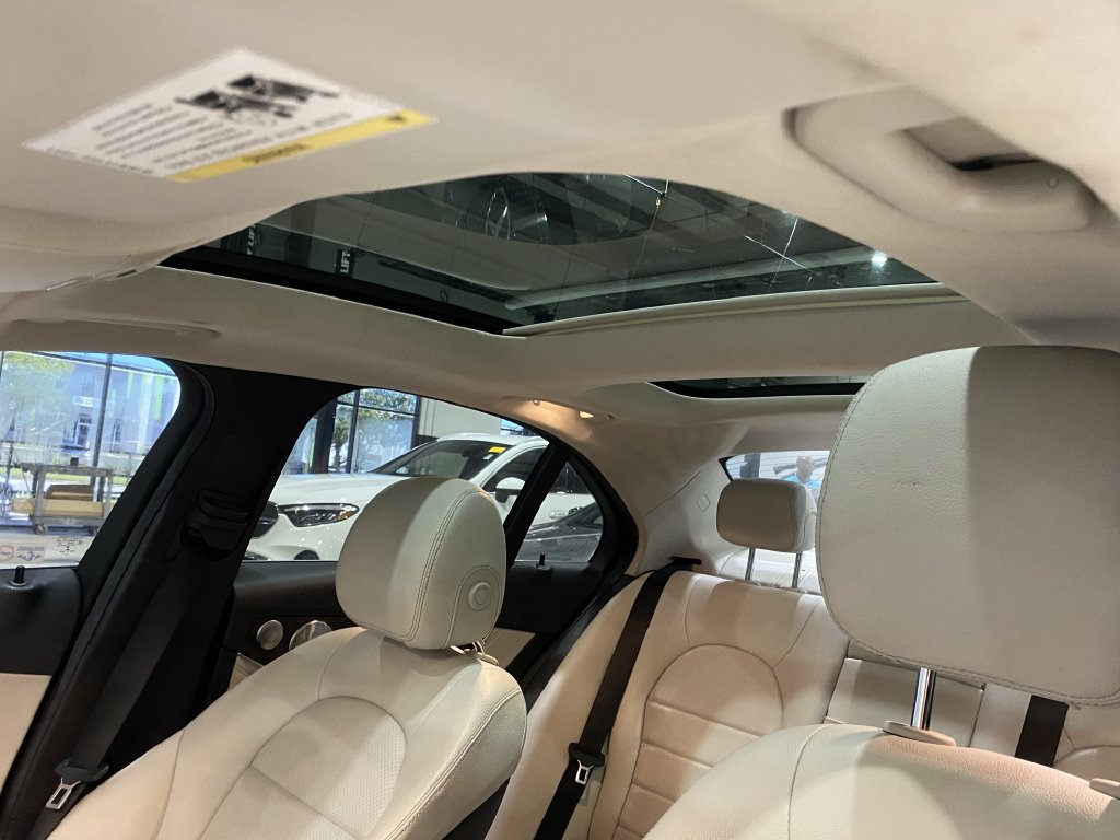 Used 2015 Mercedes-Benz C 300 4MATIC Sedan image 16
