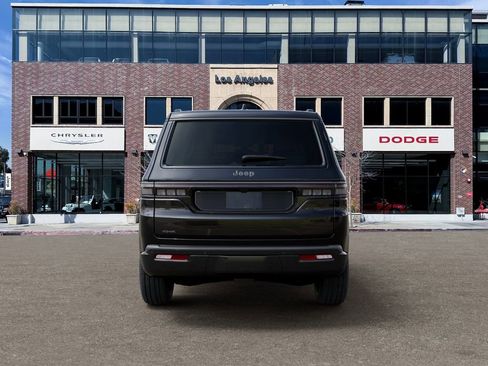 New 2026 Jeep Grand Wagoneer Limited image 7