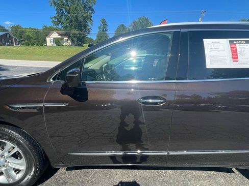 Used 2018 Buick Enclave Essence w/ Trailering Package AWD/4WD image 3