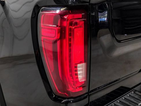 Used 2020 GMC Sierra 2500 Denali w/ Denali Ultimate Package AWD/4WD image 45