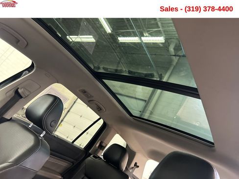 Used 2021 Volkswagen Atlas SEL AWD/4WD image 18