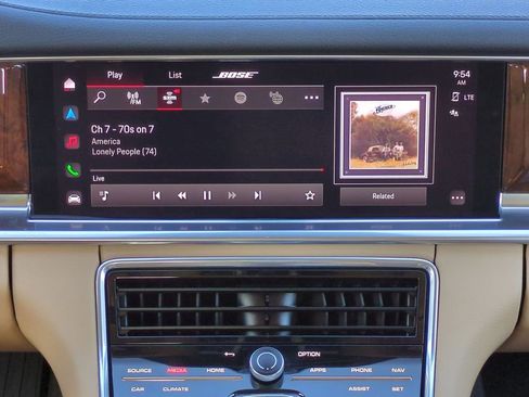 Used 2022 Porsche Panamera 4 Platinum Edition image 16