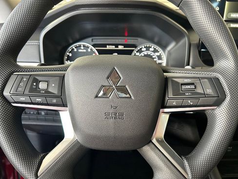 New 2026 Mitsubishi Outlander ES image 20